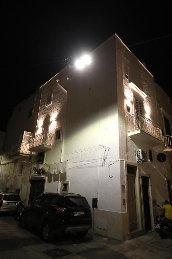 Dimora Le Volte Bed & Breakfast Fasano Bagian luar foto