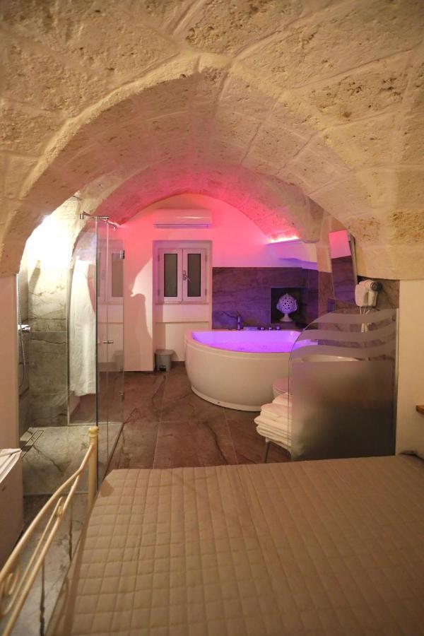 Dimora Le Volte Bed & Breakfast Fasano Bagian luar foto